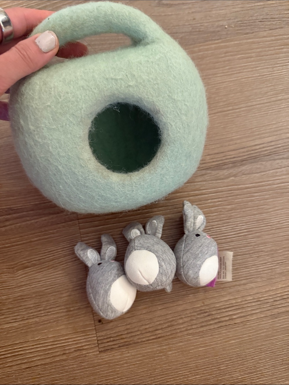 Lovevery Bunnies in a Felt Burrow - Babbler Kit 13-15m